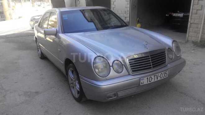 Mercedes E 230 1996, 33,000 km - 2.3 л - Bakı