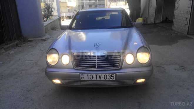 Mercedes E 230 1996, 33,000 km - 2.3 л - Bakı