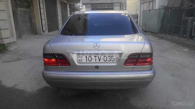 Mercedes E 230 1996, 33,000 km - 2.3 л - Bakı