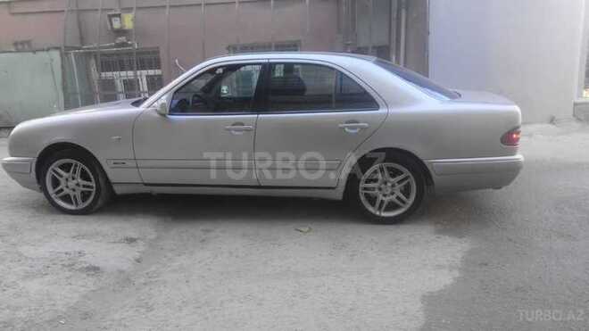 Mercedes E 230 1996, 33,000 km - 2.3 л - Bakı