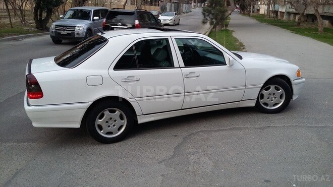 Mercedes C 230 1999, 159,700 km - 2.3 l - Bakı