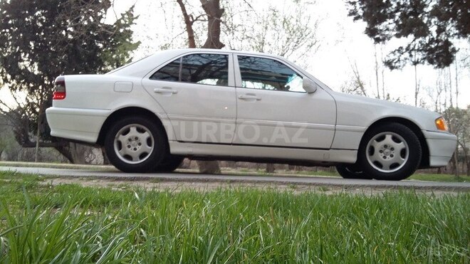 Mercedes C 230 1999, 159,700 km - 2.3 l - Bakı