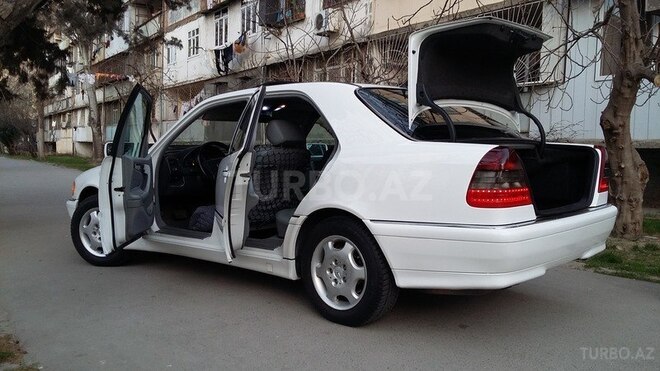 Mercedes C 230 1999, 159,700 km - 2.3 l - Bakı