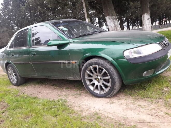 Opel Vectra 1996, 235,000 km - 1.8 l - Lənkəran