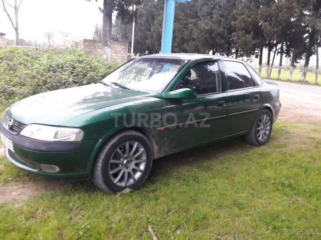 Opel Vectra 1996, 235,000 km - 1.8 l - Lənkəran