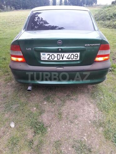Opel Vectra 1996, 235,000 km - 1.8 l - Lənkəran
