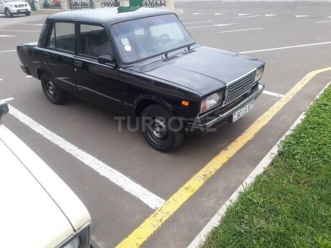 LADA (VAZ) 2107 2011, 252,525 km - 0.2 л - Salyan