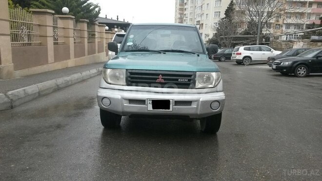 Mitsubishi Pajero io 1998, 235,000 km - 1.8 л - Bakı