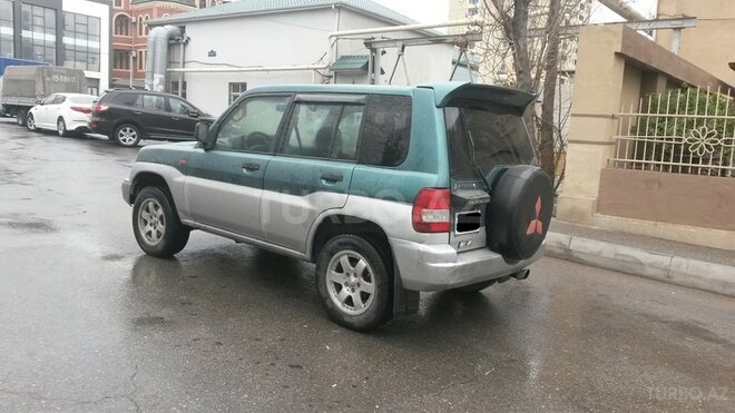 Mitsubishi Pajero io 1998, 235,000 km - 1.8 л - Bakı