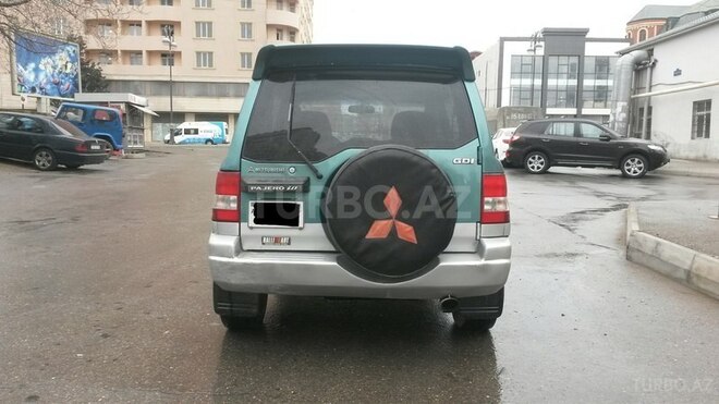Mitsubishi Pajero io 1998, 235,000 km - 1.8 л - Bakı