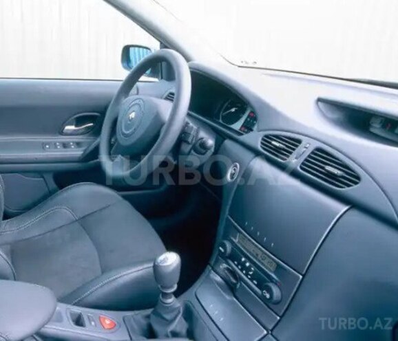 Renault Laguna 2002, 357,000 km - 1.8 l - Bakı