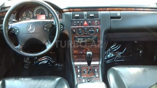Mercedes E 280 2001, 149,000 km - 2.8 l - Lənkəran