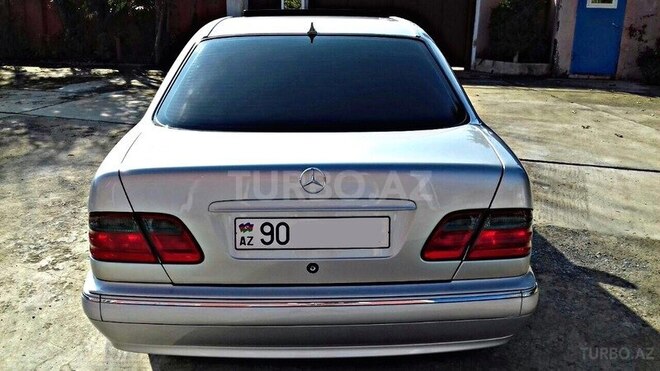 Mercedes E 280 2001, 149,000 km - 2.8 l - Lənkəran