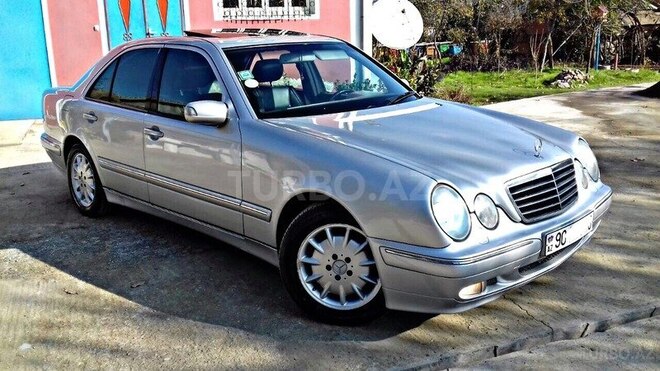 Mercedes E 280 2001, 149,000 km - 2.8 l - Lənkəran