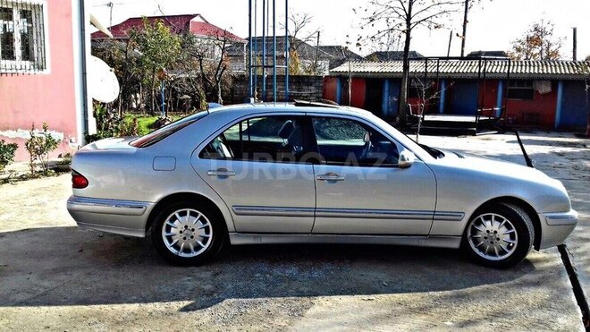 Mercedes E 280 2001, 149,000 km - 2.8 l - Lənkəran