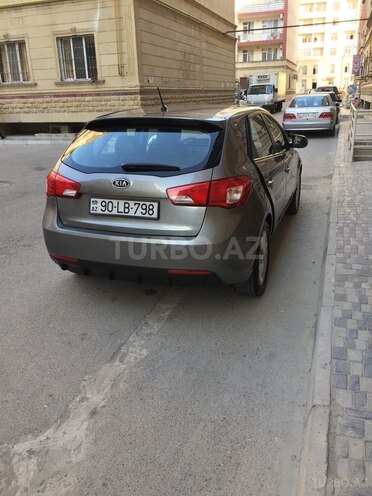 Kia Cerato 2010, 137,200 km - 1.6 l - Xırdalan