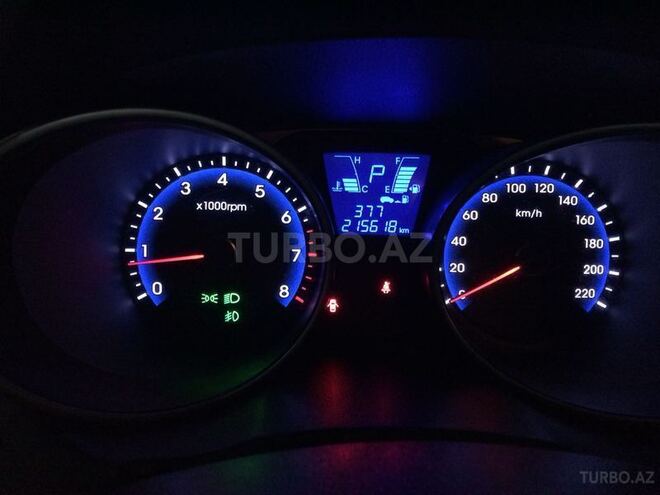 Hyundai ix35 2011, 215,618 km - 2.0 l - Bakı