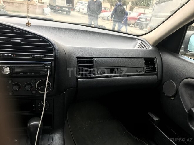 BMW 320 1992, 210,000 km - 2.0 l - Bakı