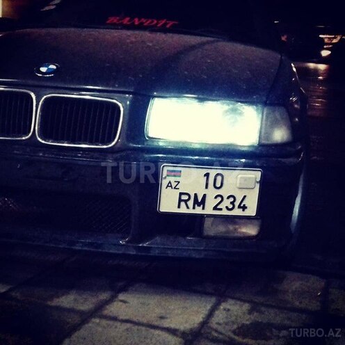 BMW 325 1992, 390,000 km - 2.5 l - Bakı