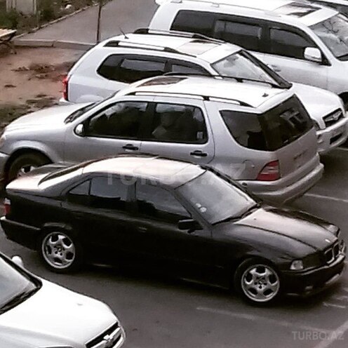 BMW 325 1992, 390,000 km - 2.5 l - Bakı