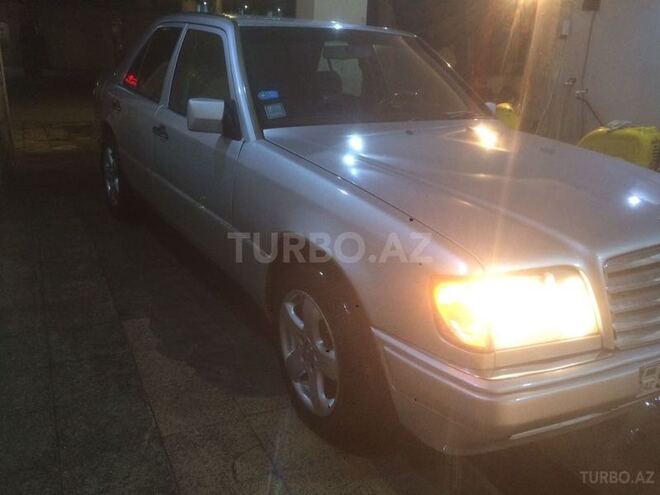 Mercedes E 280 1994, 292,000 km - 2.8 l - Bakı