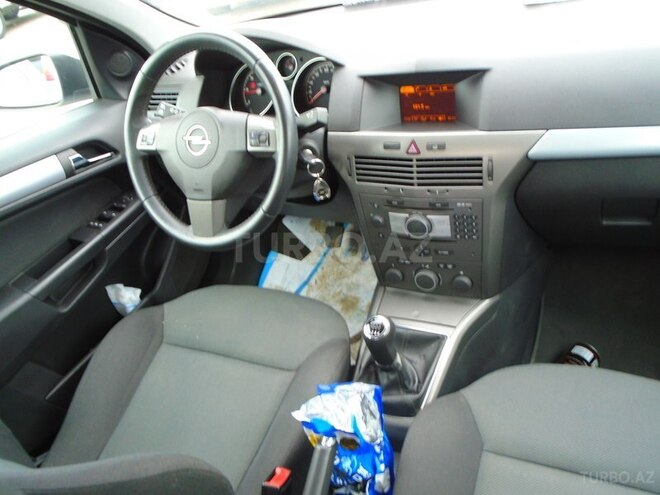 Opel Astra 2006, 253,000 km - 1.9 л - Bakı