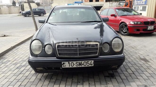 Mercedes E 320 1996, 280,000 km - 3.2 l - Bakı