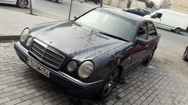 Mercedes E 320 1996, 280,000 km - 3.2 l - Bakı
