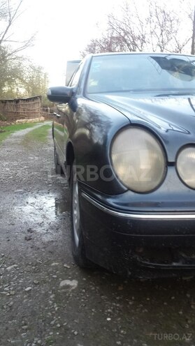 Mercedes E 220 2000, 730,000 km - 2.2 l - Bakı