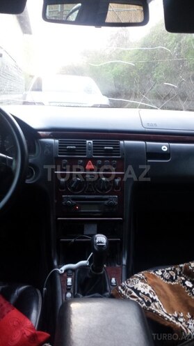 Mercedes E 220 2000, 730,000 km - 2.2 l - Bakı