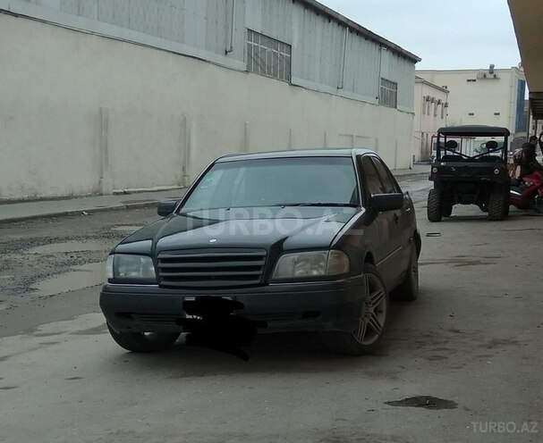Mercedes C 220 1996, 210,000 km - 2.2 l - Bakı