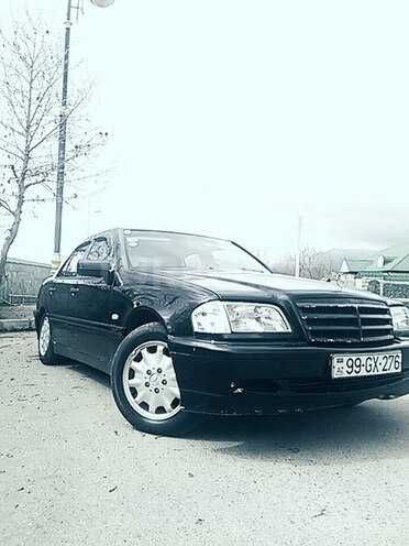 Mercedes C 220 1998, 300,000 km - 2.2 л - Qəbələ