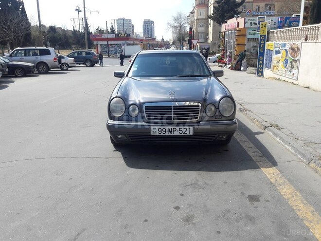Mercedes E 230 1997, 320,000 km - 2.3 л - Bakı