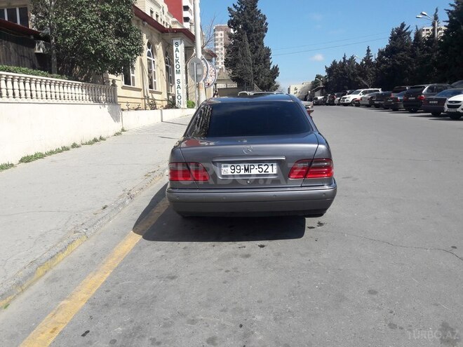 Mercedes E 230 1997, 320,000 km - 2.3 л - Bakı