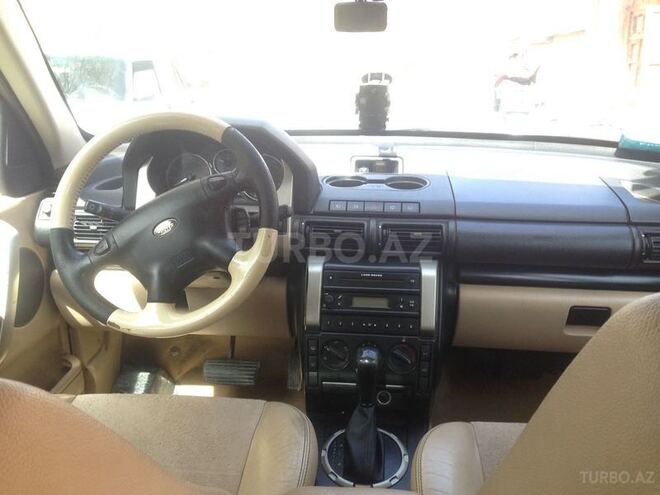 Land Rover Freelander 2004, 250,000 km - 0.3 л - Qusar