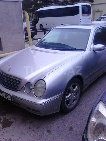 Mercedes E 240 1999, 217,000 km - 2.4 l - Bakı