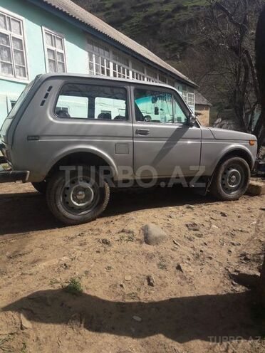 LADA (VAZ) Niva 1989, 331,000 km - 1.7 l - Yardımlı