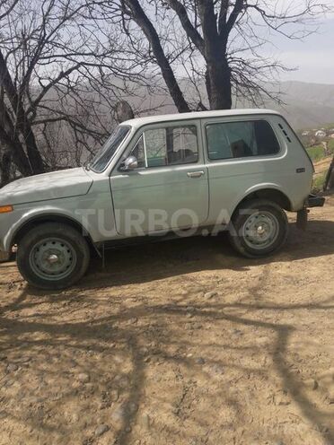 LADA (VAZ) Niva 1989, 331,000 km - 1.7 l - Yardımlı
