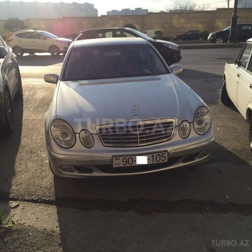 Mercedes E 220 2003, 200,000 km - 2.2 l - Bakı