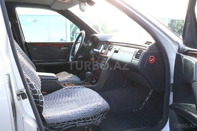 Mercedes C 240 1999, 210,000 km - 2.4 l - Sumqayıt