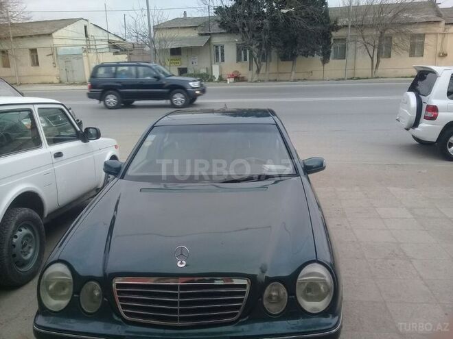Mercedes E 240 1999, 200,000 km - 2.4 л - Bakı