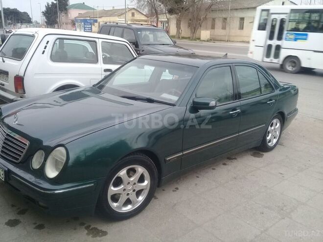 Mercedes E 240 1999, 200,000 km - 2.4 л - Bakı