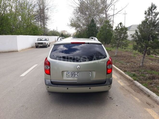 Renault Laguna 2004, 224,000 km - 1.9 l - Şirvan