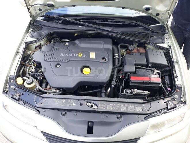 Renault Laguna 2004, 224,000 km - 1.9 l - Şirvan