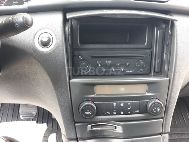 Renault Laguna 2004, 224,000 km - 1.9 l - Şirvan