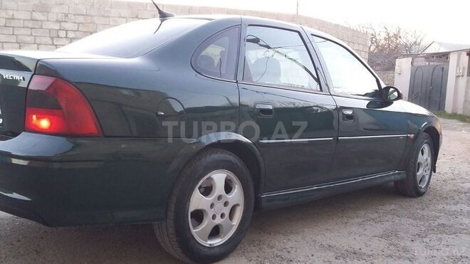 Opel Vectra 1999, 285,400 km - 1.6 l - Sumqayıt