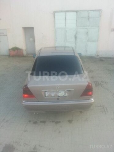 Mercedes C 220 1993, 401,000 km - 2.2 л - Sumqayıt