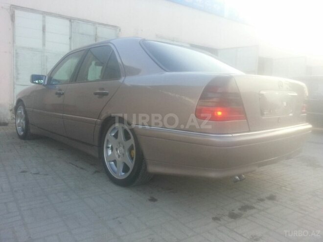Mercedes C 220 1993, 401,000 km - 2.2 л - Sumqayıt