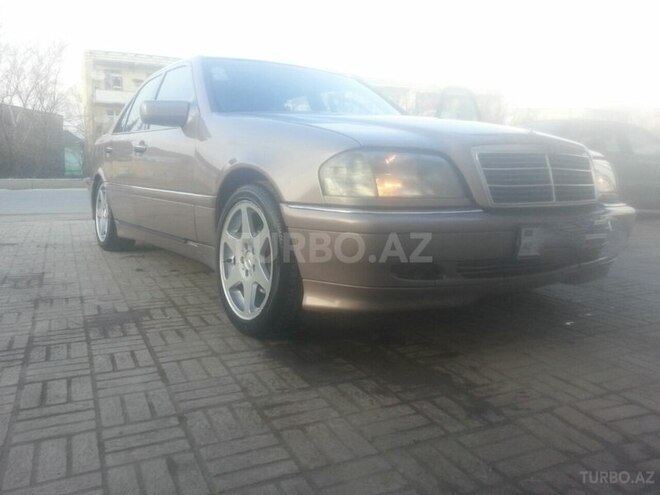 Mercedes C 220 1993, 401,000 km - 2.2 л - Sumqayıt