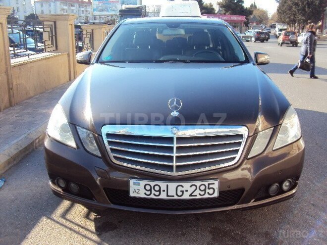 Mercedes E 220 2009, 202,000 km - 2.2 l - Bakı